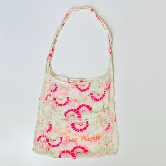 Free People Cream & Pink Floral Cheesecloth Reusable Boho Tote Bag - Picture 2 of 12